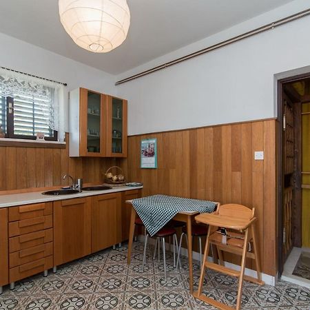 Apartments Mare Postira Kültér fotó