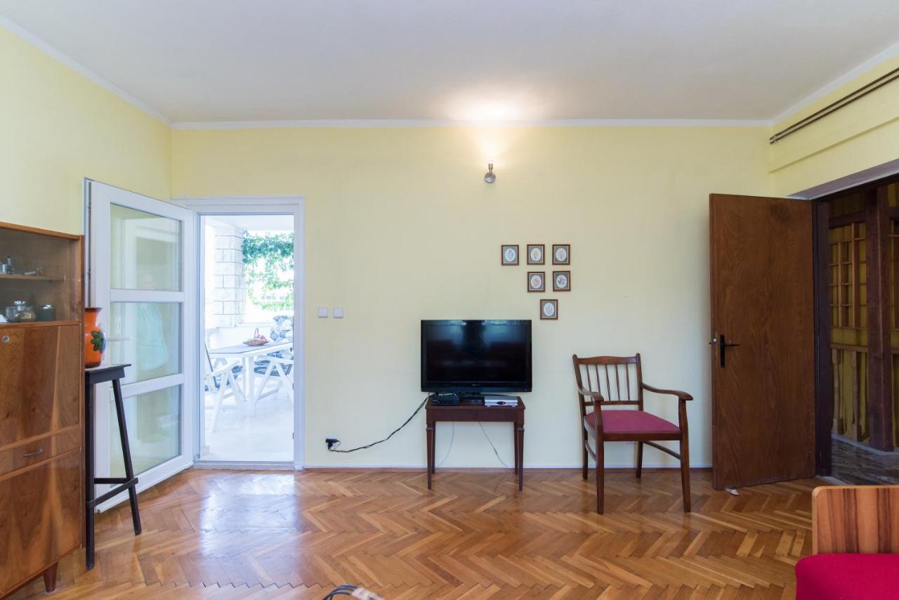 Apartments Mare Postira Kültér fotó