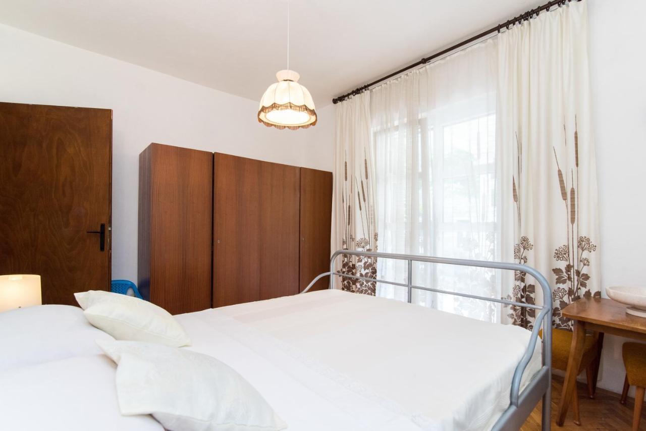 Apartments Mare Postira Kültér fotó