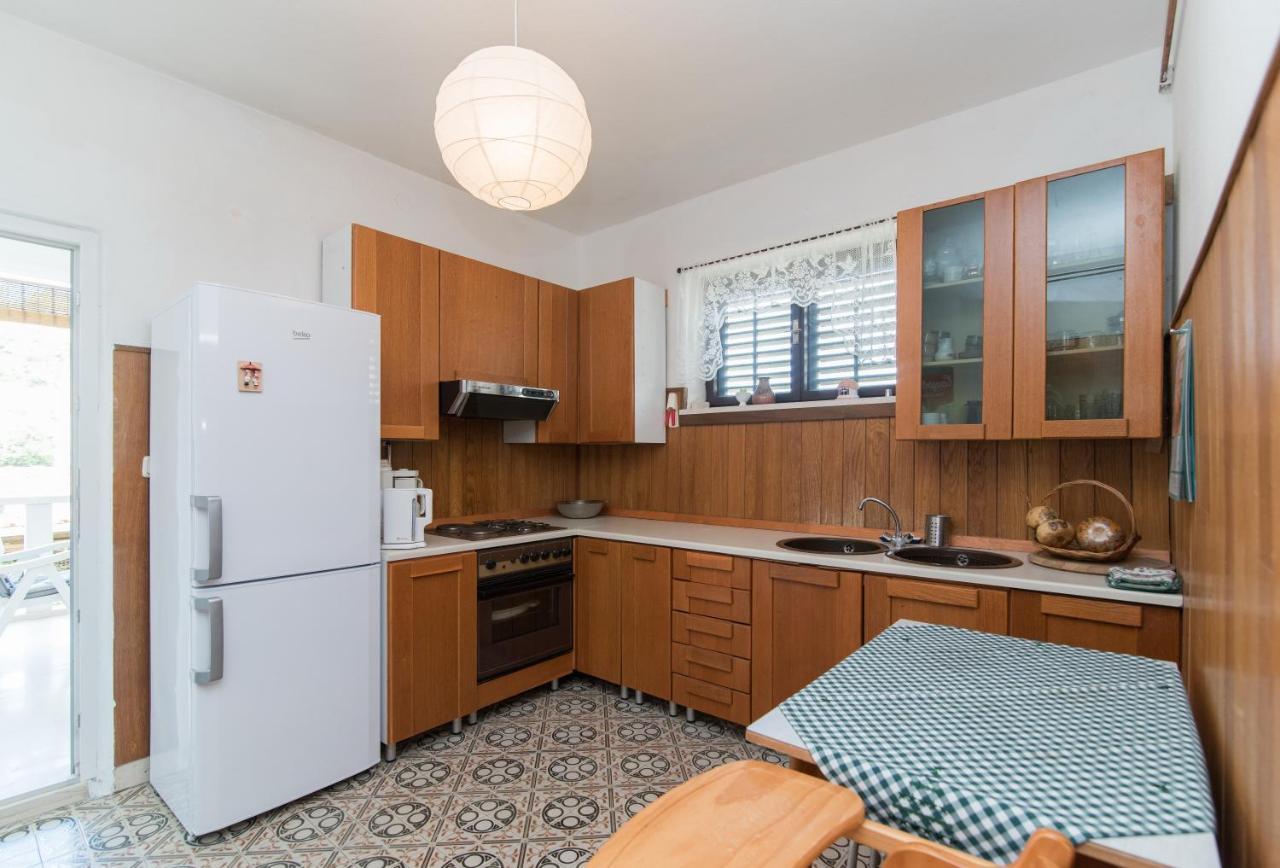 Apartments Mare Postira Kültér fotó