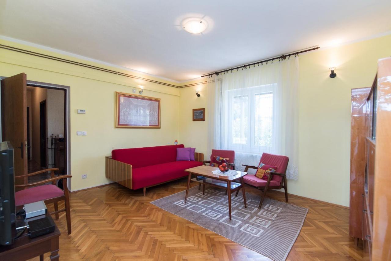 Apartments Mare Postira Kültér fotó